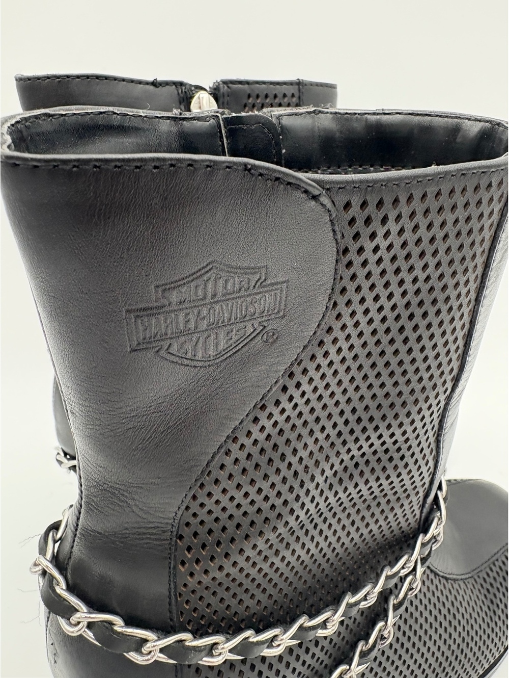 Harley-Davidson Claudia $140 Chain Zip Heel Biker Boots Size 7 1/2 Chain Detail - Picture 2 of 9